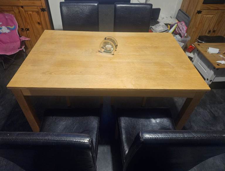 Table and chairs 