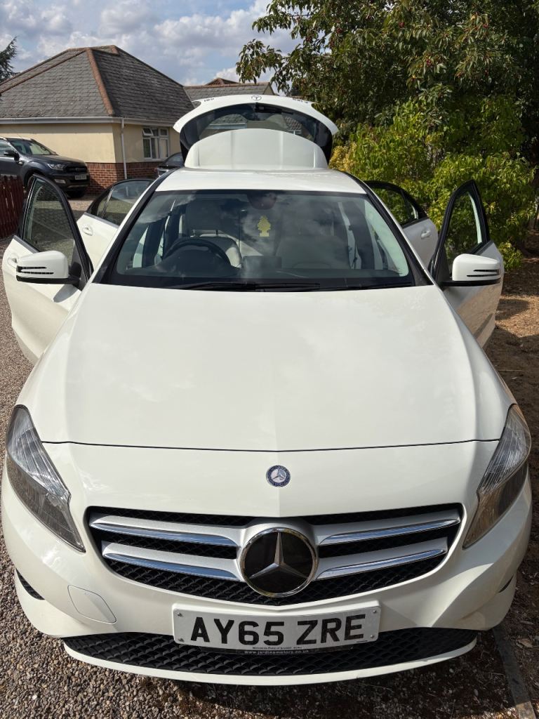 Mercedes-Benz, A CLASS, Hatchback, 2015, Semi-Auto, 1461 (cc), 5 doors