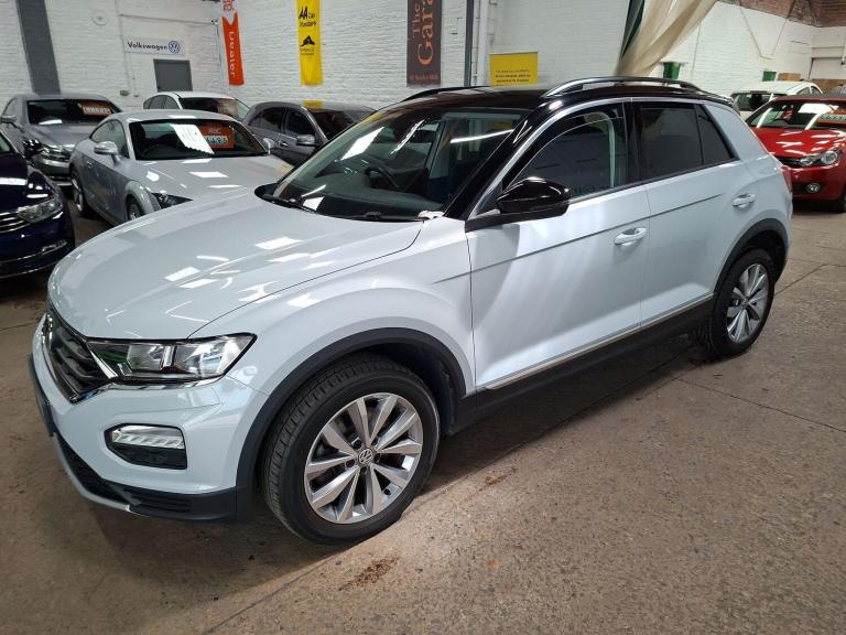 2018 Volkswagen T-Roc 1.5 TSI EVO Design 5dr HATCHBACK Petrol Manual