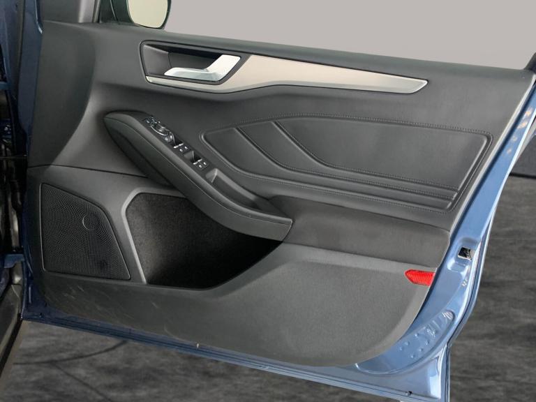 2022 Ford Focus 1.0 EcoBoost Hybrid mHEV 155 Titanium 5dr ESTATE PETROL Manual