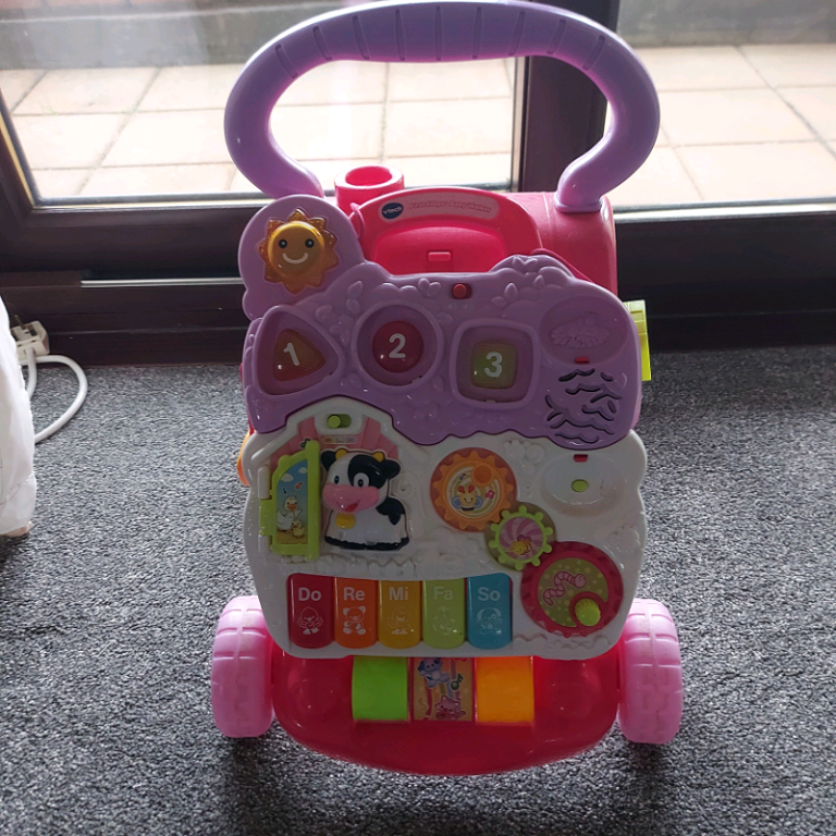 Vtech first steps baby walker in excellent condition 