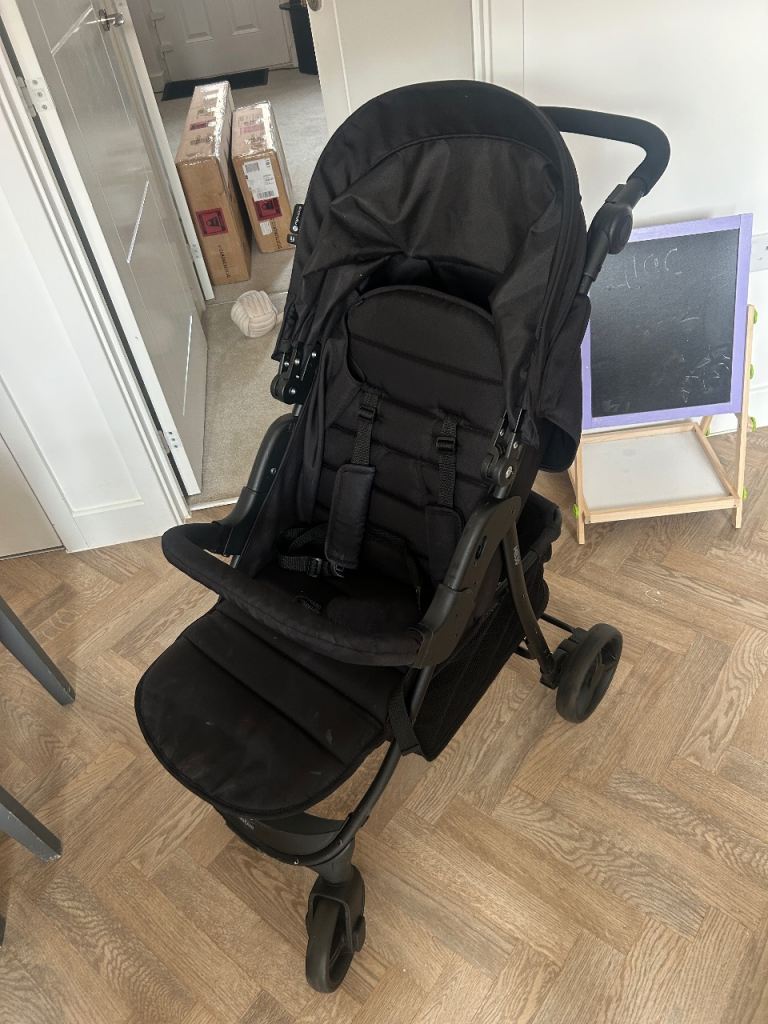 Mb30 black pushchair