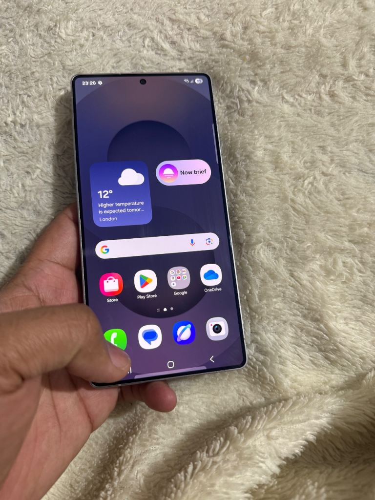 Samsung S25 Ultra 256gb is in Good Condition 