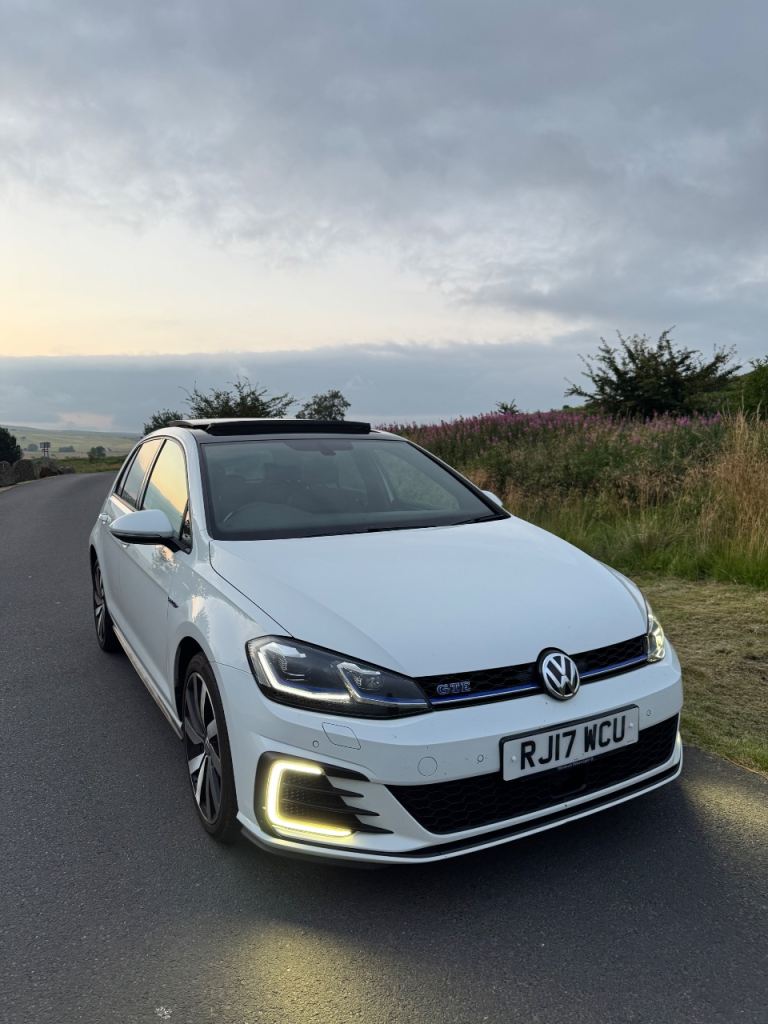 Volkswagen, GOLF, Hatchback, 2017, Semi-Auto, 1395 (cc), 5 doors