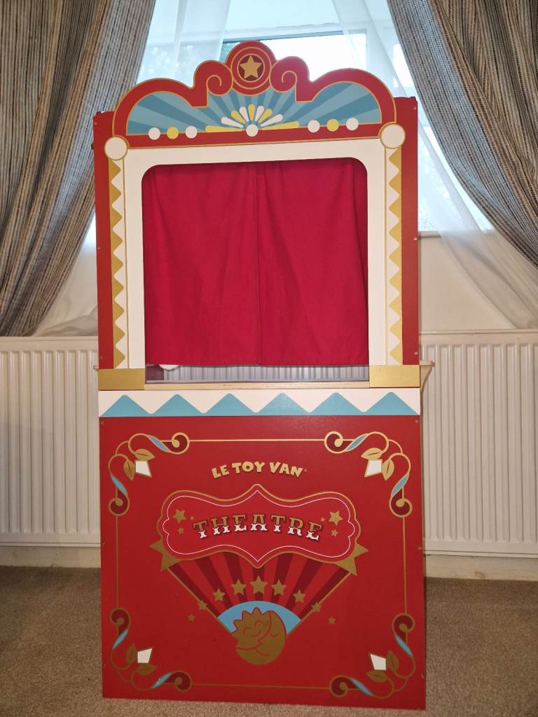 image for Le toy van Puppet show toy theatre