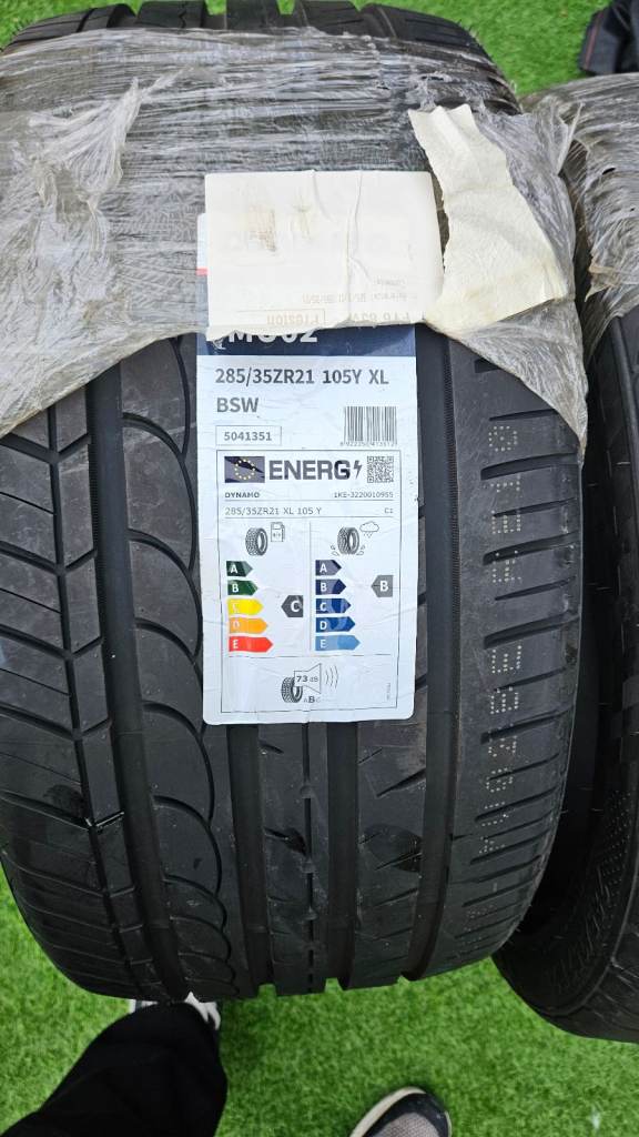 Dynamo tyres 285x35r21