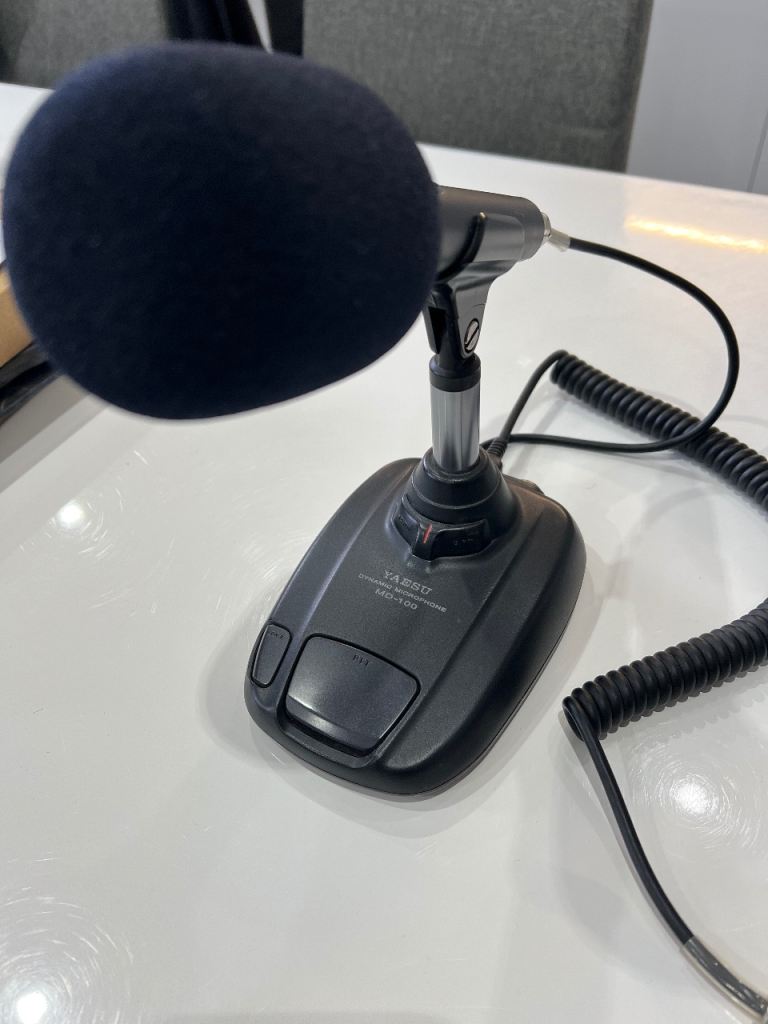 Yaesu MD-100 Ham Radio Desk Microphone - Good Condition