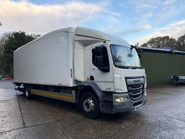 Daf LF260 Thermo King 28ft Fridge Box Body Split Compartments