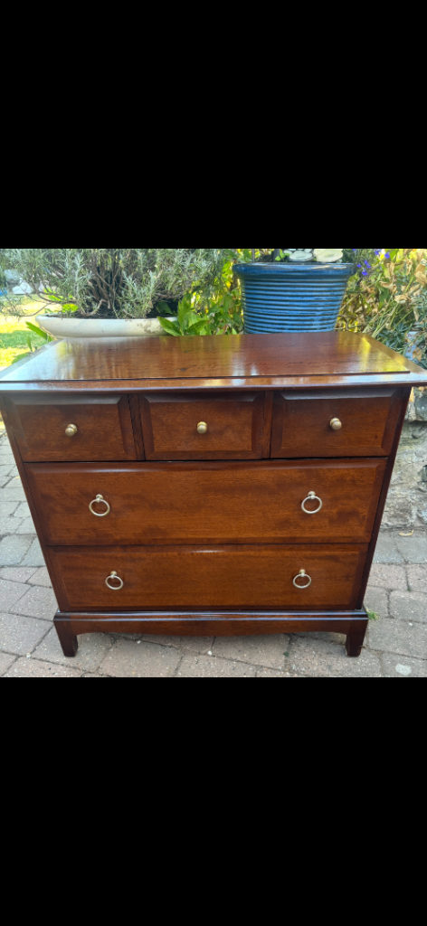 Stag Minstrel 3 over 2 chest of drawers 