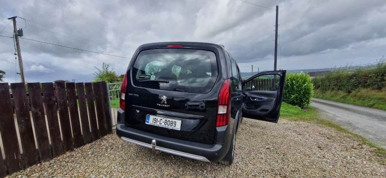 Peugeot Rifter 7 seater MPV for sale