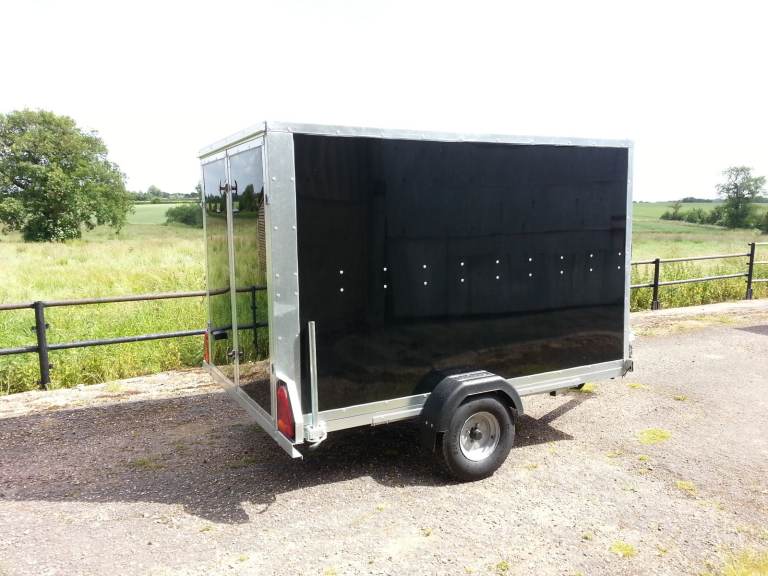TICKNERS Box Trailer Single Axle 8' x 5' x 5' Black or White