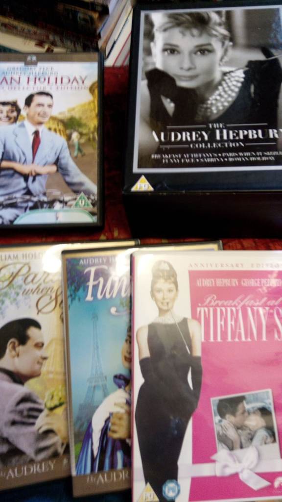 AUDREY HEPBURN COLLECTION  5 FILM DVD BOX SET UNPLAYED 