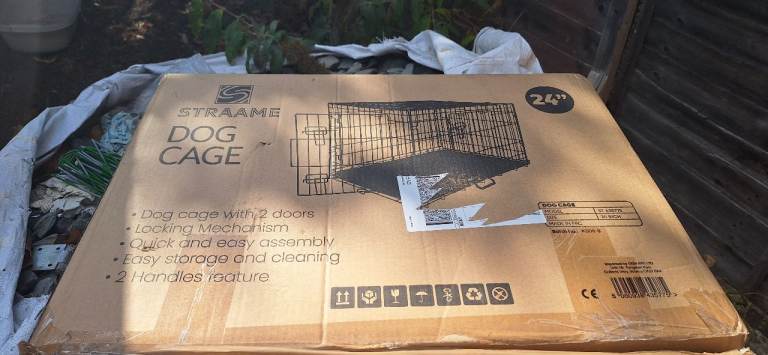 Metal dog cage 