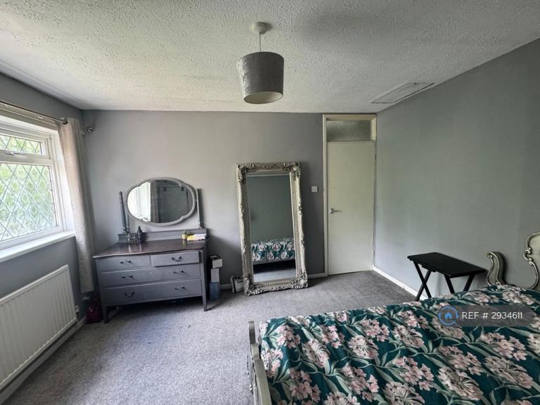 3 bedroom house in Derwent Close, Manchester, M45 (3 bed) (#2934611)