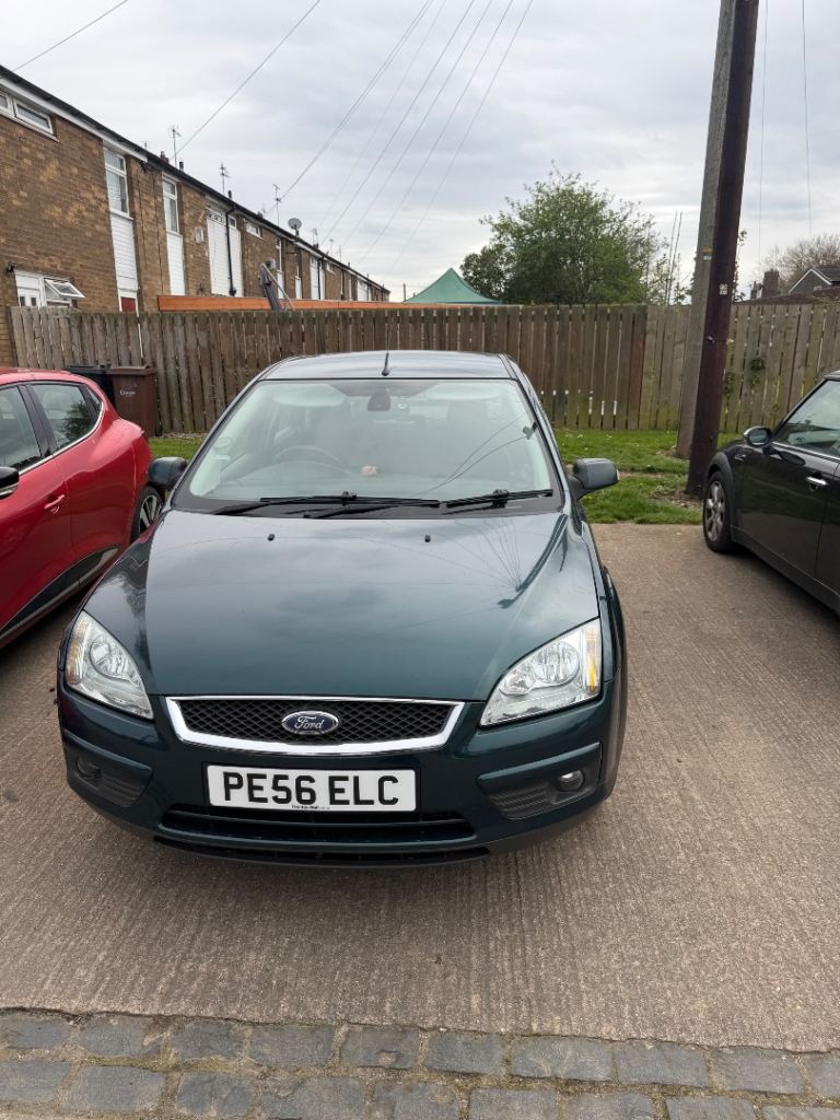 Ford Focus II Ghia 2006