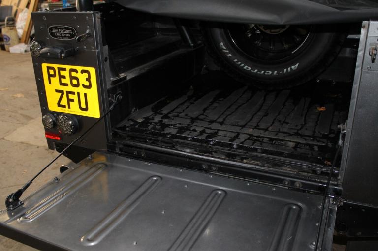 2013 Land Rover Defender County Double Cab PickUp TDCi [2.2] PICK UP Diesel Manual