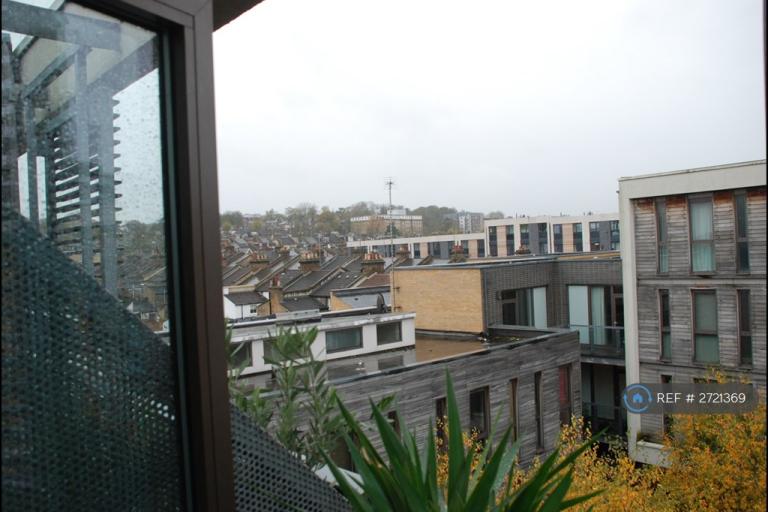 2 bedroom flat in Union Park, Greenwich, SE10 (2 bed) (#2721369)