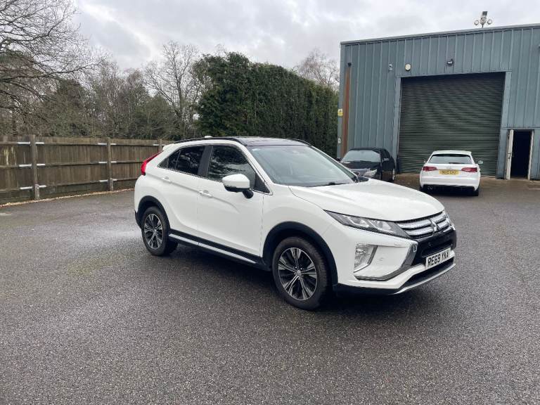 Mitsubishi 4WD ECLIPSE CROSS, Hatchback, 2019, Semi-Auto, 1499 (cc), 5 doors