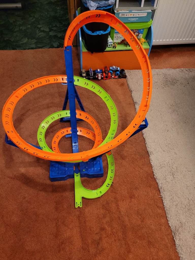 Hot wheels 