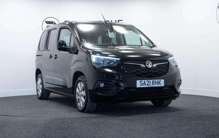 2021 Vauxhall Combo Life 1.2 Turbo 130 SE 5dr Auto MPV PETROL Automatic