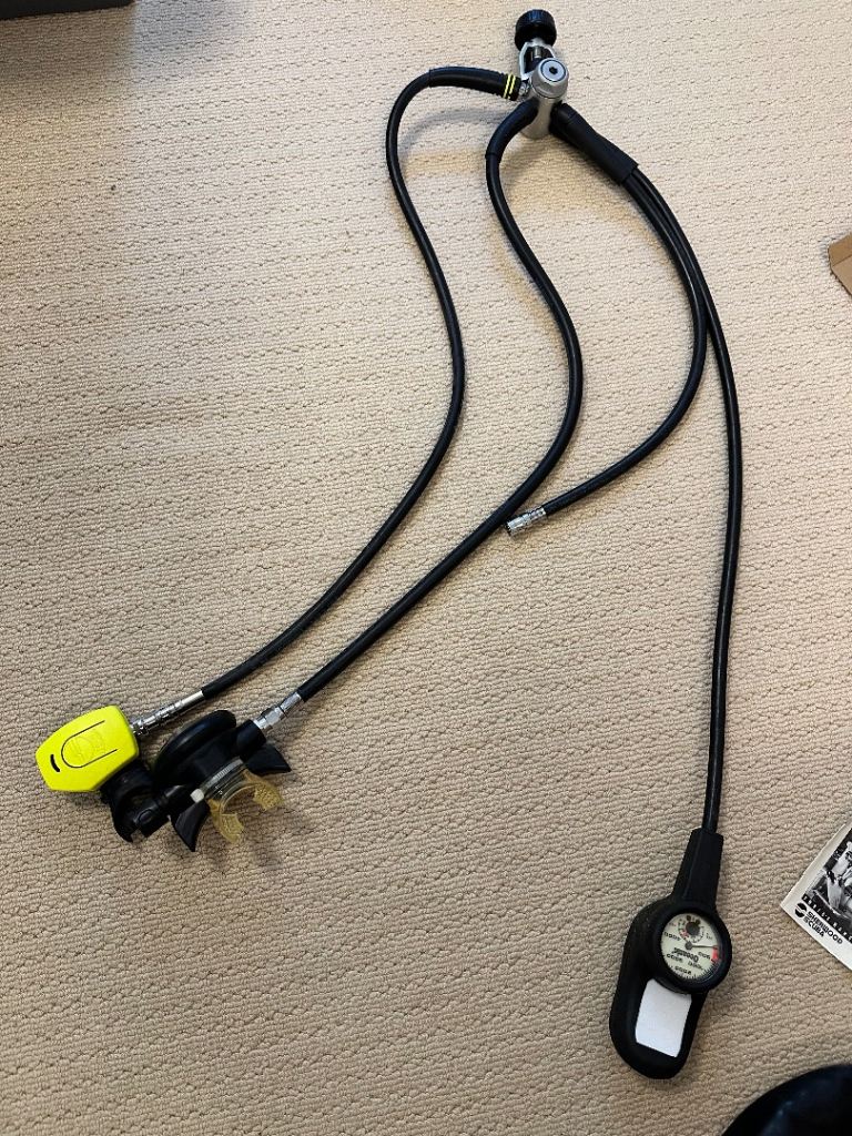Scuba Diving Regulator Set with Gauges – Good Condition
