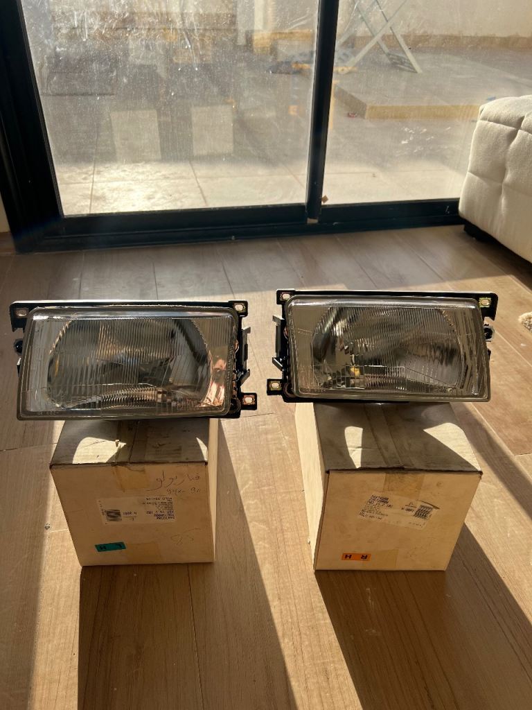 VW Polo 86C 90-94 Headlight Set Left + Right DJ NEW NOS