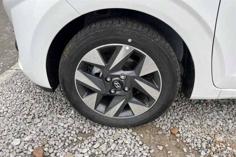 2025 Hyundai i10 1.0 [63] Advance 5dr Auto [Nav] HATCHBACK PETROL Automatic