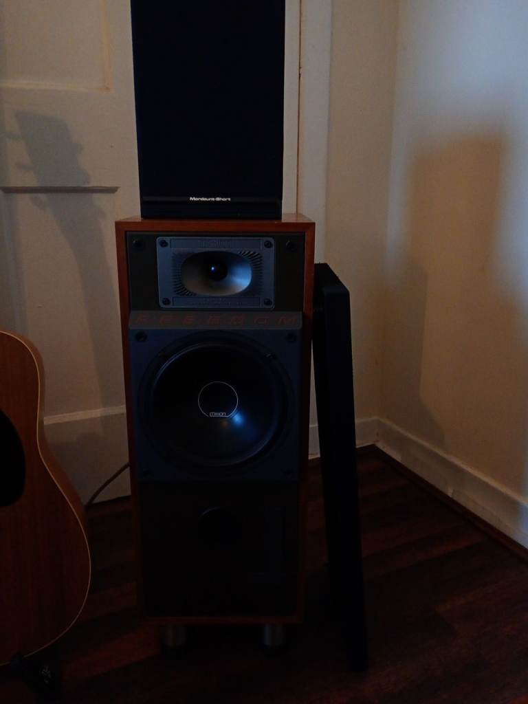 Hifi rack . speaker cable.and RCA cables wanted 
