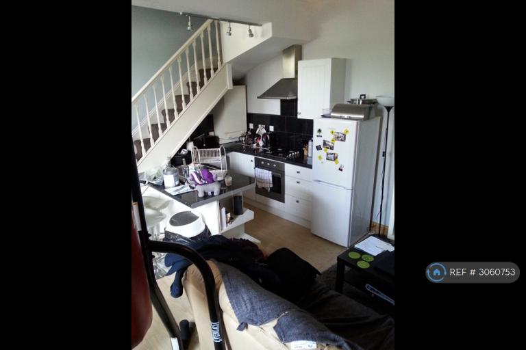 1 bedroom flat in Leeds, Leeds, LS3 (1 bed) (#3060753)