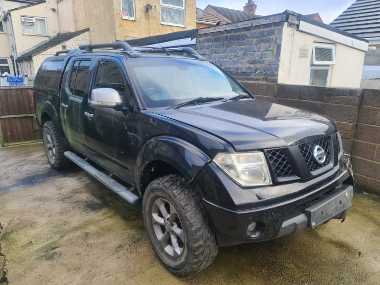 2009 Nissan Navara  Platinum 2.5dCi *NEEDS ENGINE* PICK UP Diesel Manual