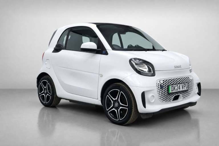 2024 smart fortwo SMART FORTWO 17.6kWh Premium Coupe 2dr Electric Auto (22kW Charger) (82 ps) Cou...