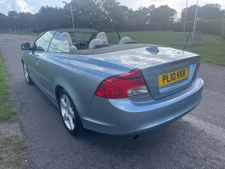 VOLVO C70 2.0 D3 SE Lux 2010