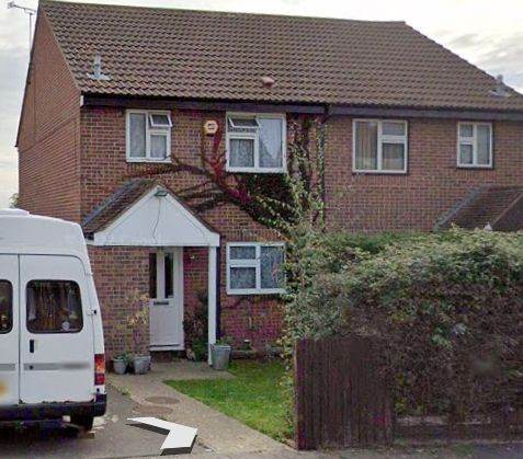 3 BEDRROM   ROMFORD   NEED 2 BEDROOM ROMFORD  MUTI SWAP