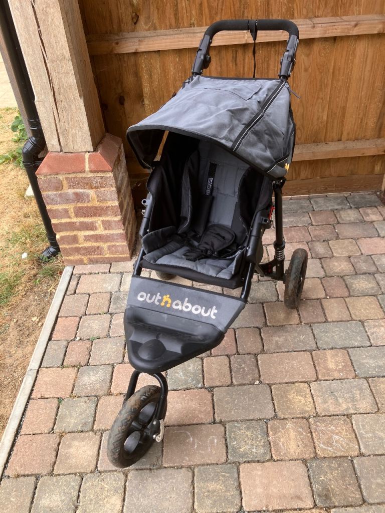 Out'n'About Nipper Single Buggy with accessories, can organise delivery