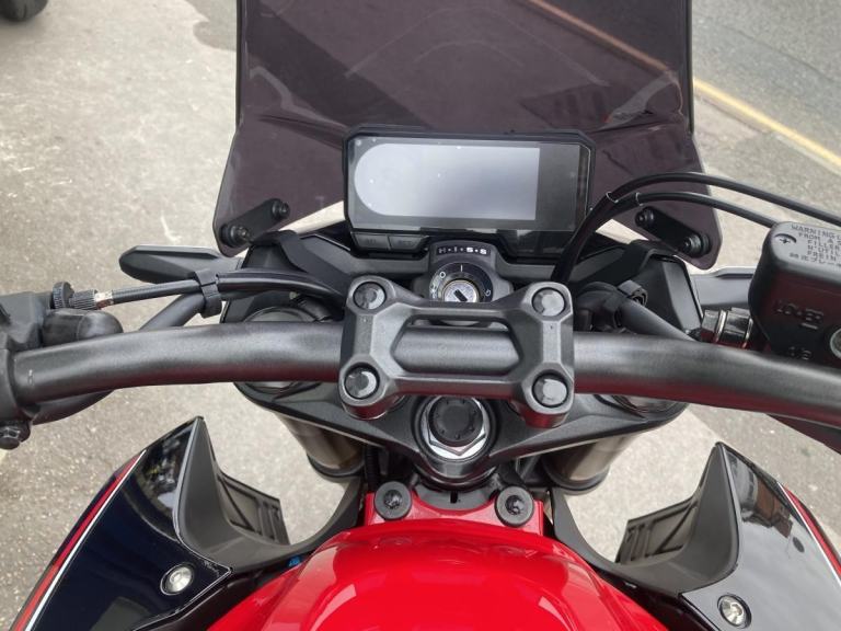 HONDA CB500 2024 - FSH - HUGGER - REAR GIVI RACK - PUIG SCREEN- TANK PAD 