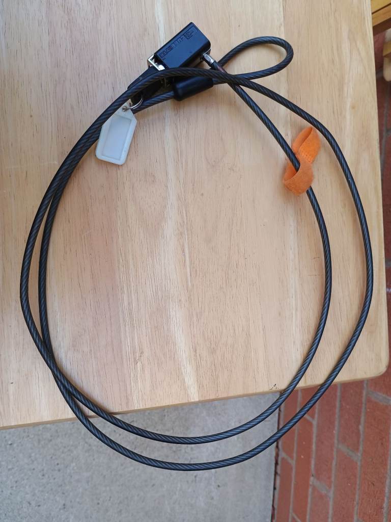 Cubebyte keychain lock