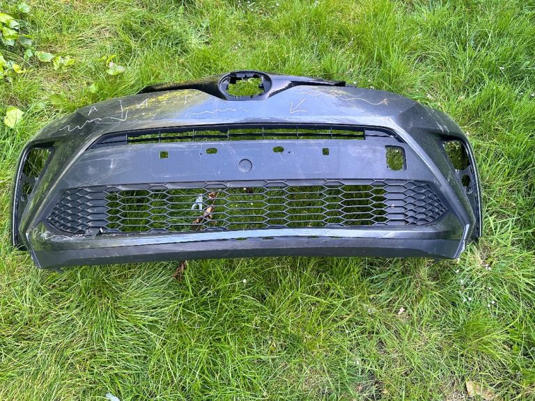 Toyota chr front bumper 