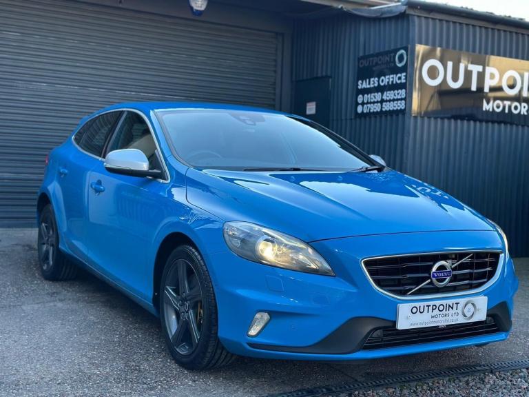 2015 Volvo V40 D4 [190] R DESIGN Lux Nav 5dr HATCHBACK DIESEL Manual