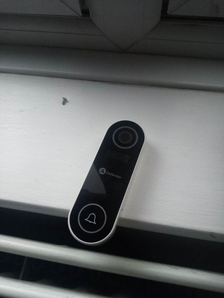 Hi brand new fridge freezer and a door bell cam or any where in house with plug and box 