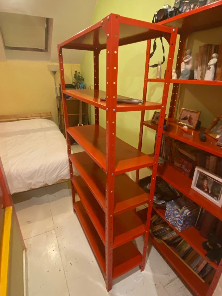 image for Metal shelving unit 