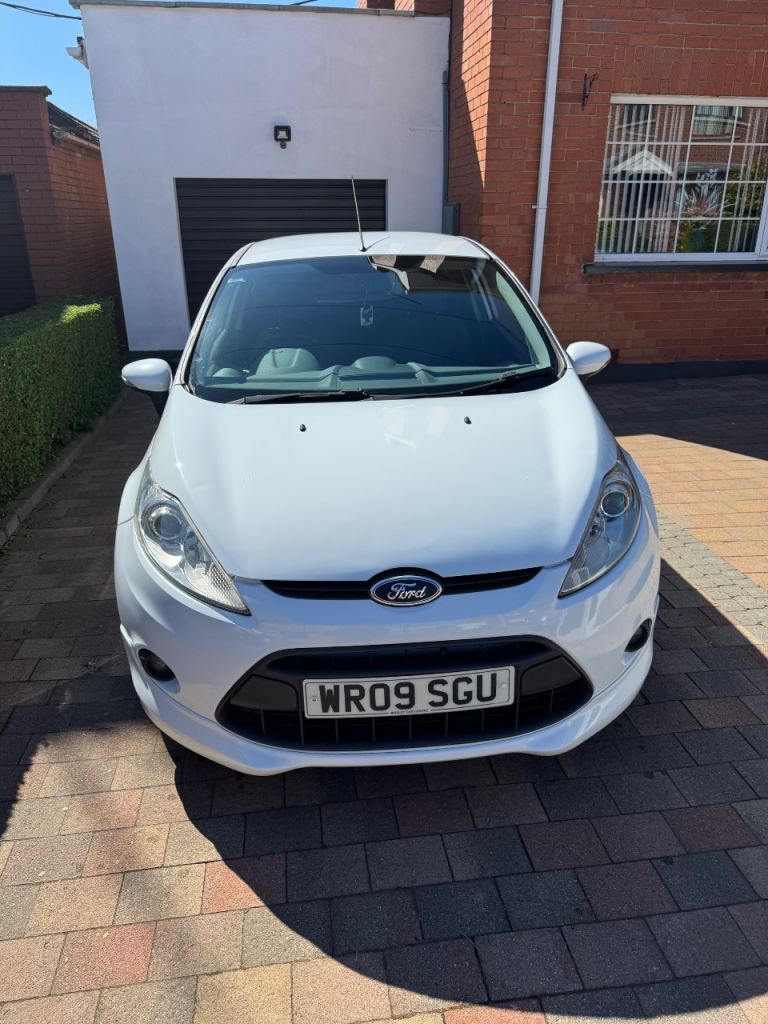 Ford, FIESTA, ZETEC S Hatchback, 2009, Manual, 1596 (cc), 3 doors