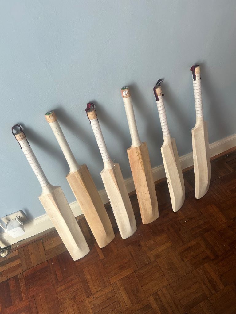 6 x cricket bats, all unused, stripped of their branding Havoc / Kookaburra 