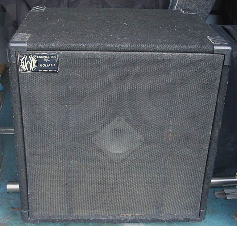 SWR Goliath 4 x 10 Bass Speaker Cab
