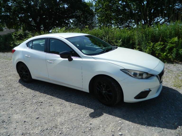 White 2016 Mazda 3 saloon, 2.2 Skyactiv Diesel, 84500 miles, 6 speed manual, air con
