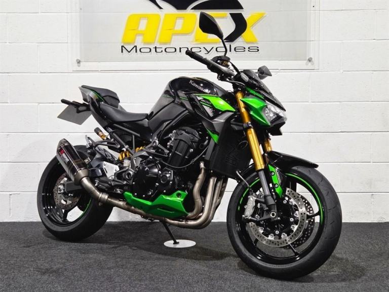 Kawasaki Z900 SE! FULL AKRAPOVIC EXHAUST