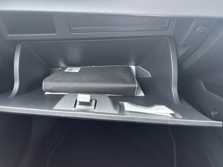 2025 SEAT Arona 1.0 TSI 115 FR Black Edition 5dr Hatchback PETROL Manual