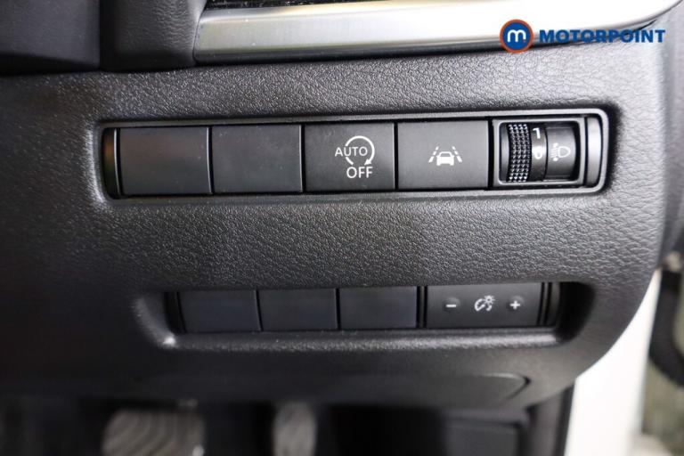 2022 Nissan Qashqai 1.3 DiG-T MH 158 N-Connecta 5dr Xtronic HATCHBACK PETROL Automatic