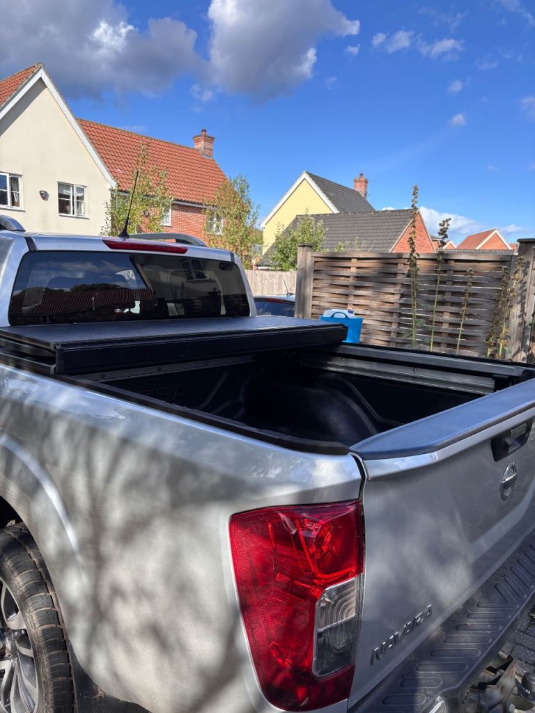 Nissan navara np300 hard top cover 
