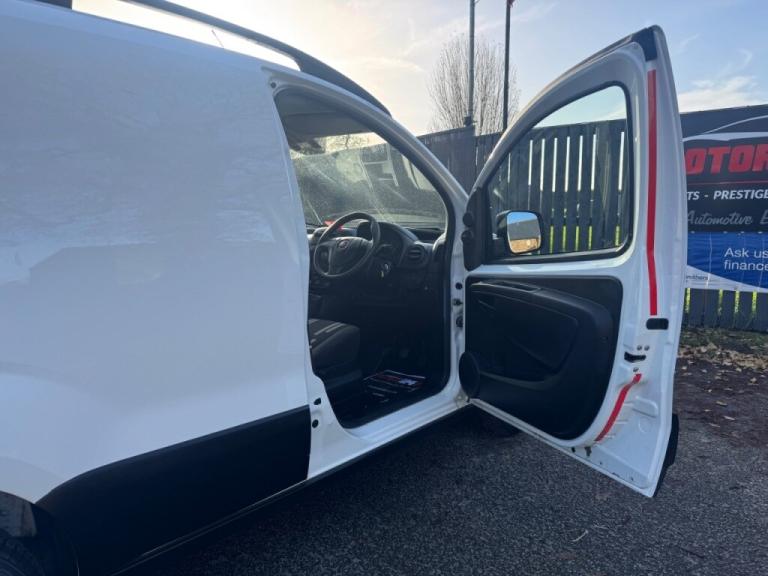  Fiat Fiorino FIORINO 1.3 16V MULTIJET ADVENTURE 95 VAN+JUST 38K!+FSH!+1