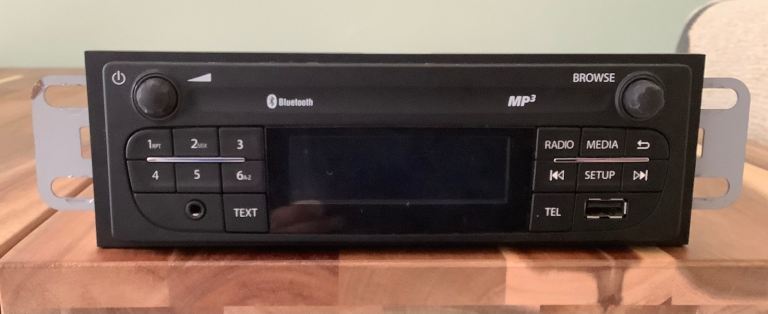 Renault Master MK3 Radio OEM 281152370R, 2020 Right Hand Drive